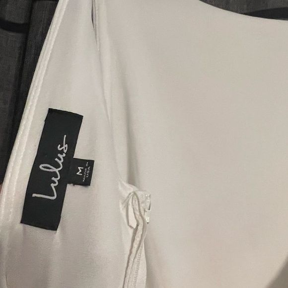 Lulu’s White Backless Vneck Cut Skater/ Cocktail Dress Size M - Picture 6 of 8
